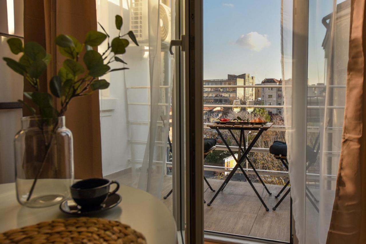 Cozy 1Br Escape - Apartment With Charming Balcony Near Universitate Bukareszt Zewnętrze zdjęcie